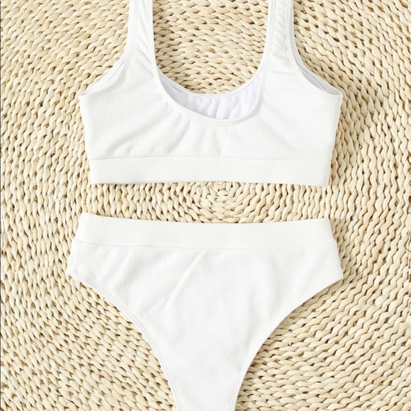 NWT ROMWE swimsuit - Picture 1 of 3
